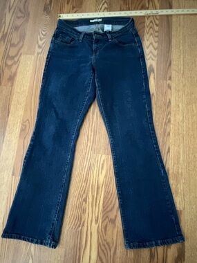 Levi jeans curvy jean 529 size 6p